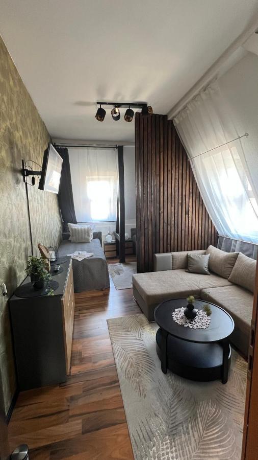 Pension Chevermeto Кемниц Екстериор снимка