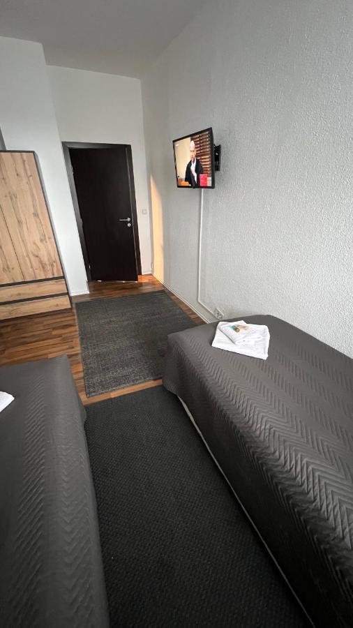 Pension Chevermeto Кемниц Екстериор снимка