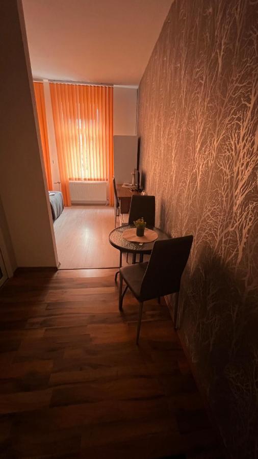 Pension Chevermeto Кемниц Екстериор снимка
