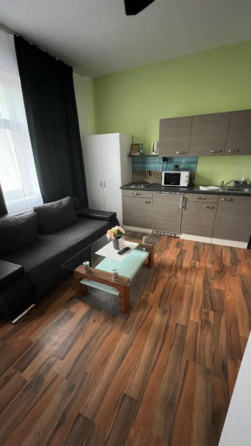 Pension Chevermeto Кемниц Екстериор снимка