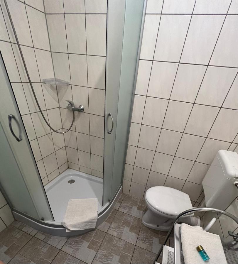 Pension Chevermeto Кемниц Екстериор снимка